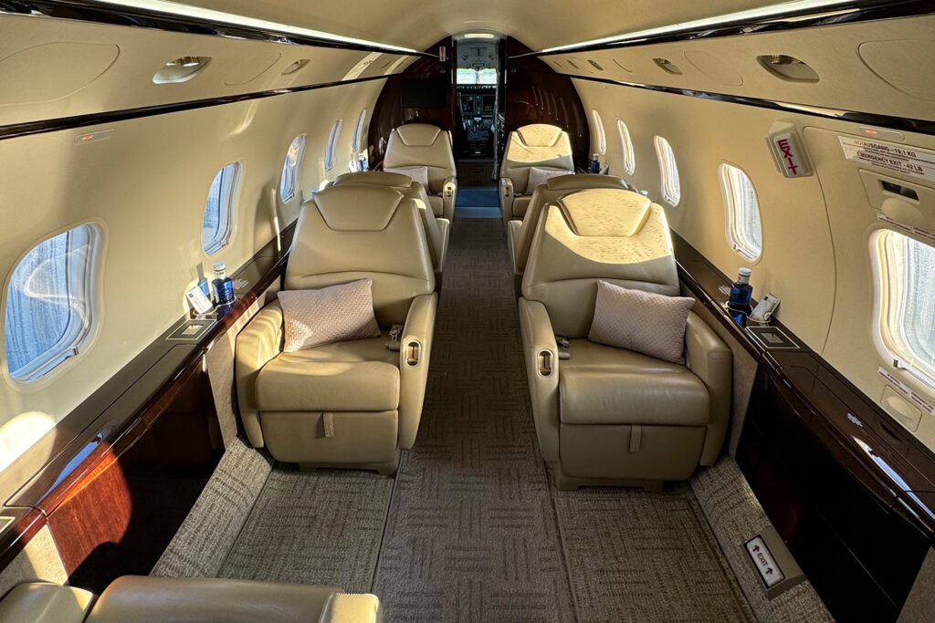 flyprivatejet-flugzeuge-bombarider-challenger-300